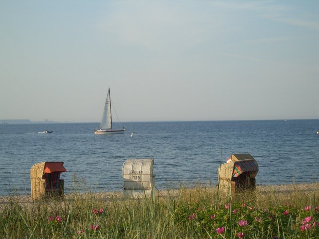 Segelboote und Strandkrbe bei Niendorf