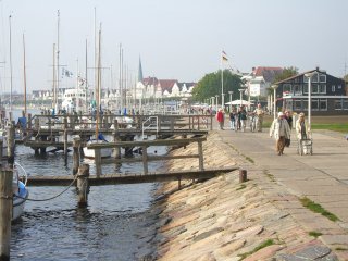 Hafenpromenade in Travemnde